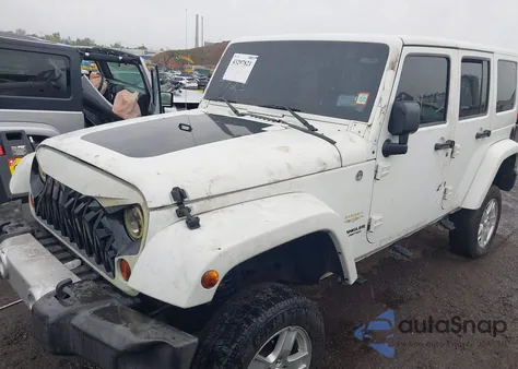 2012 Jeep Wrangler Unlimited Sahara z USA, uszkodzony, nr VIN 1C4BJWEG7CL110898